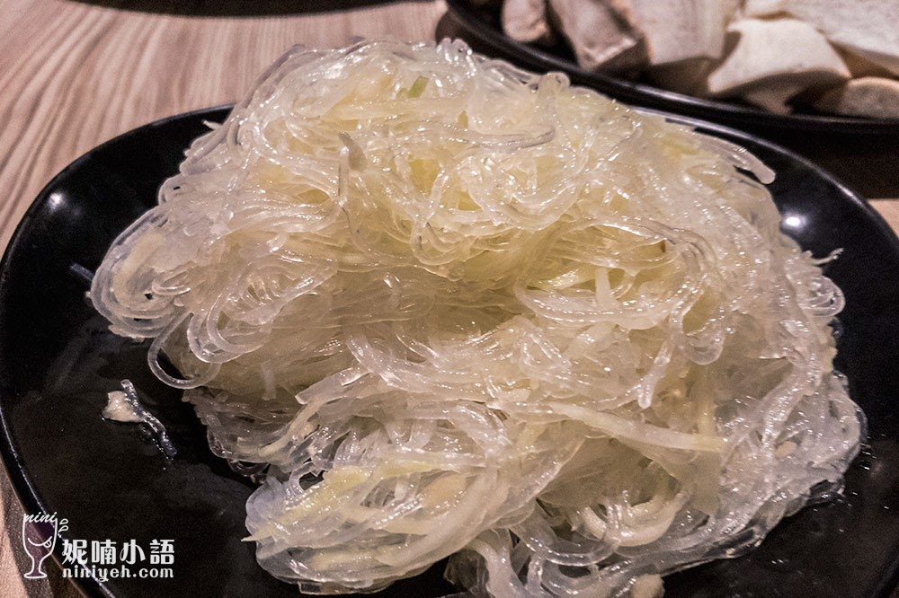 【台北內湖區】連進酸菜白肉鍋。破盤價格超值鍋物首選 【台北內湖區】連進酸菜白肉鍋。破盤價格超值鍋物首選