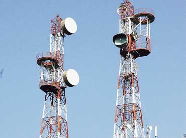 Idea Mobile Tower Near Me Silicon Village: Idea Completes Sale Of 9,900 Mobile Towers To Atc For Rs  4,000 Crore