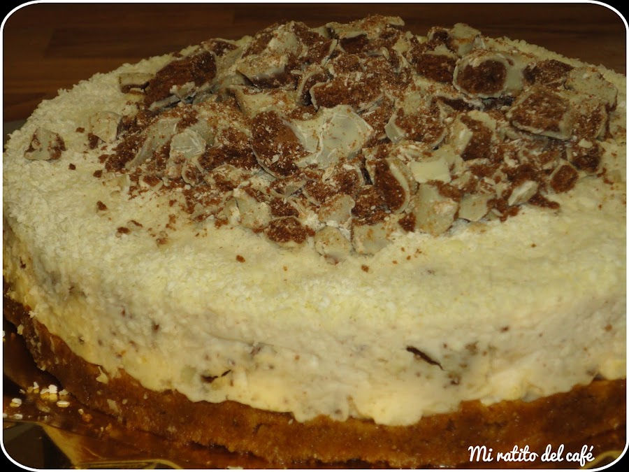Tarta de chocolate blanco y filipinos