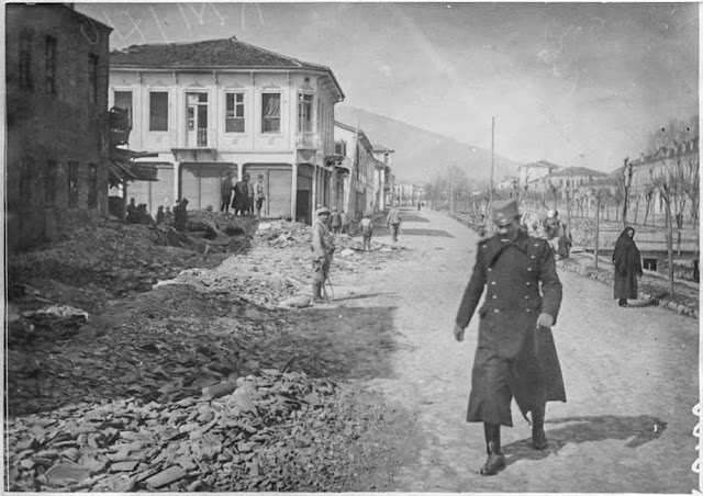 In the streets of Bitola (Monastir) (March 1917). Damage along the Dragor River