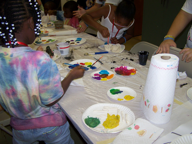 Kristin BerkeyAbbott In Praise of a Paper Plate