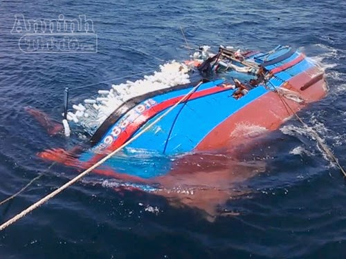 Quảng Ngãi Một tàu cá bị chìm khi chạy bão