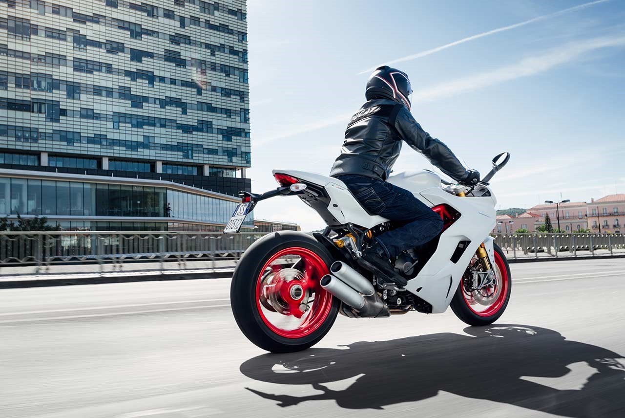 РњРѕС‚РѕС†РёРєР» Ducati Supersport