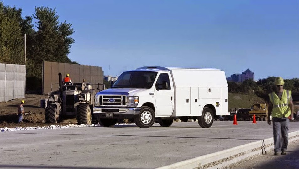 © Automotiveblogz Ford ESeries cutaway and chassis cabs Photos