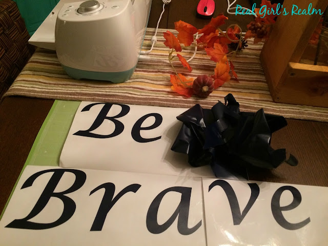 Make a removeable wall decal with your Cricut machine