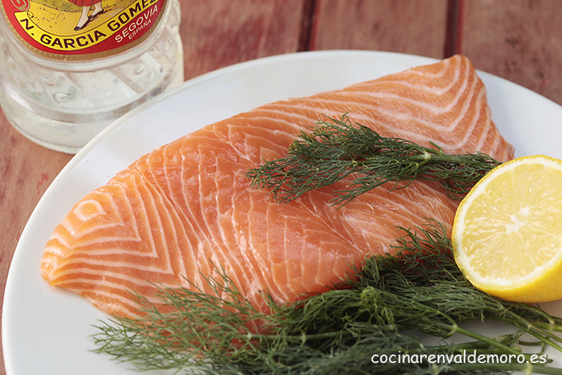 Ingredientes: salmón, limón, eneldo, anís, ...