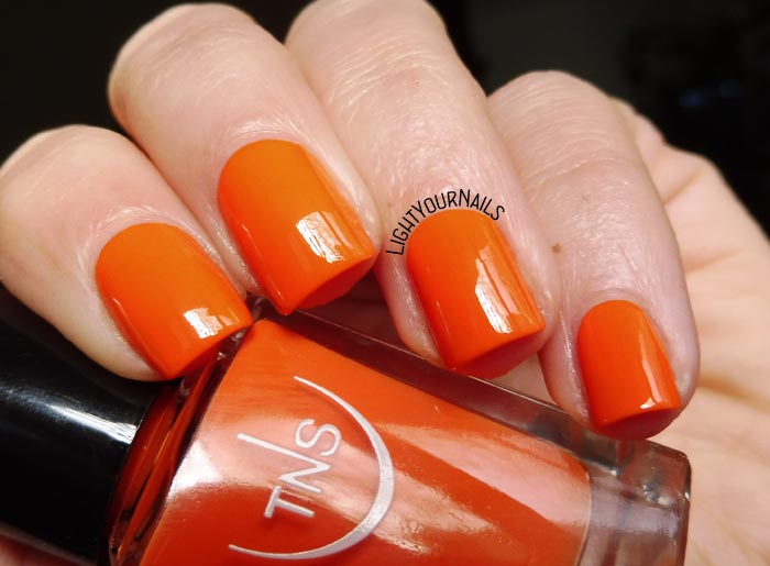 Smalto laccato arancione TNS Cosmetics Firenze 540 Eden (Lungomare) orange creme nail polish Smalto laccato arancione TNS Cosmetics Firenze 540 Eden (Lungomare) orange creme nail polish