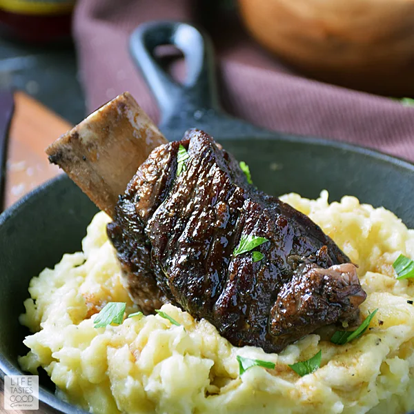 Slow Cooker Red Wine Short Ribs
