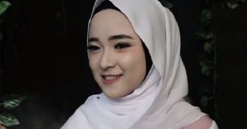 Lirik Lagu Ya Tawwab Tub Alaina Nissa Sabyan dan