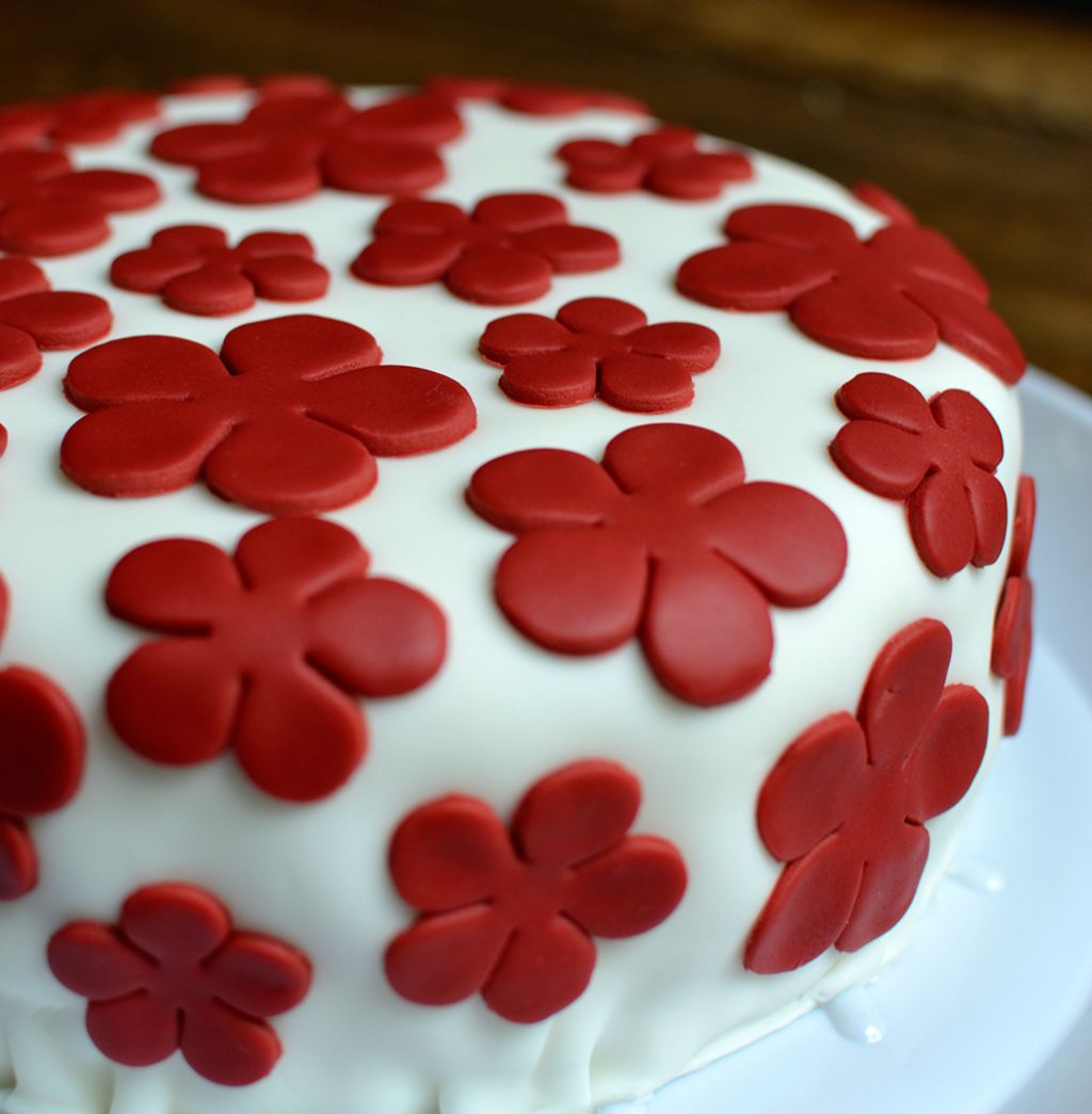 Cake Decorations Sydney Know More About The Cake Decorations Process