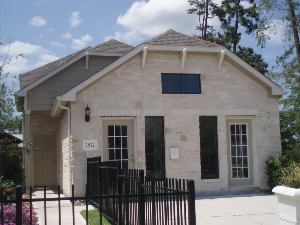 Houston homes exterior designs front views. New Home Designs Latest