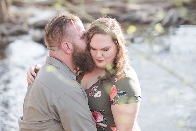 San Antonio Wedding Photographer, Cibilo Nature Center Engagement Pictures