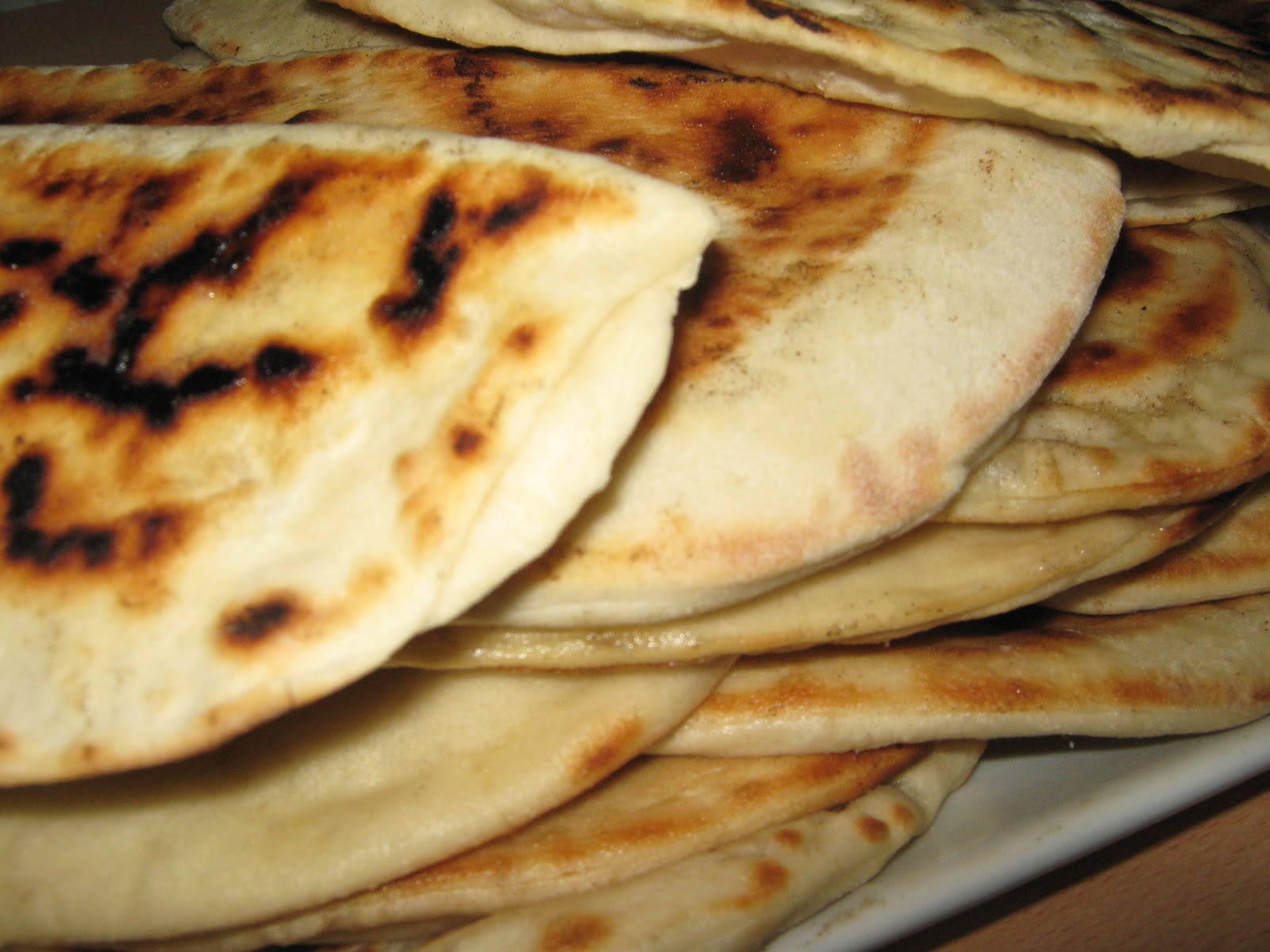 Pembe Kartanesi: Kıymalı Sac Böreği