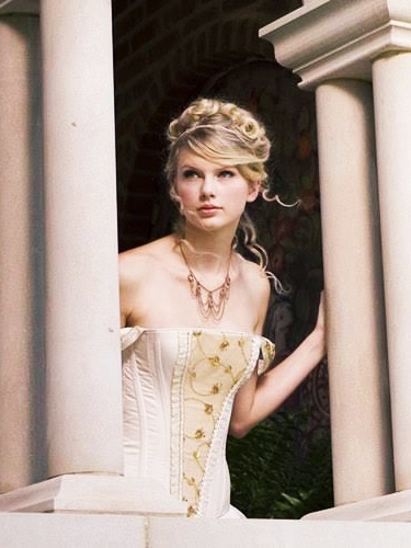 Lucie manette characteristics image