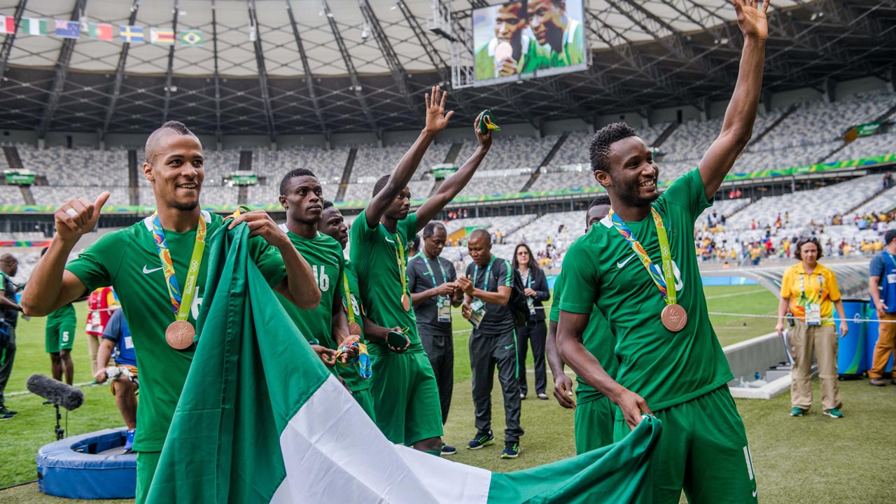 This is Oyelade's Blog: Warm Reception for Nigeria U-23 on Arrival