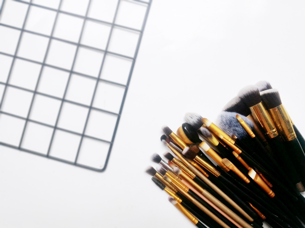 Kuas Makeup Murah tapi Bagus loh - Rahma Brilianita