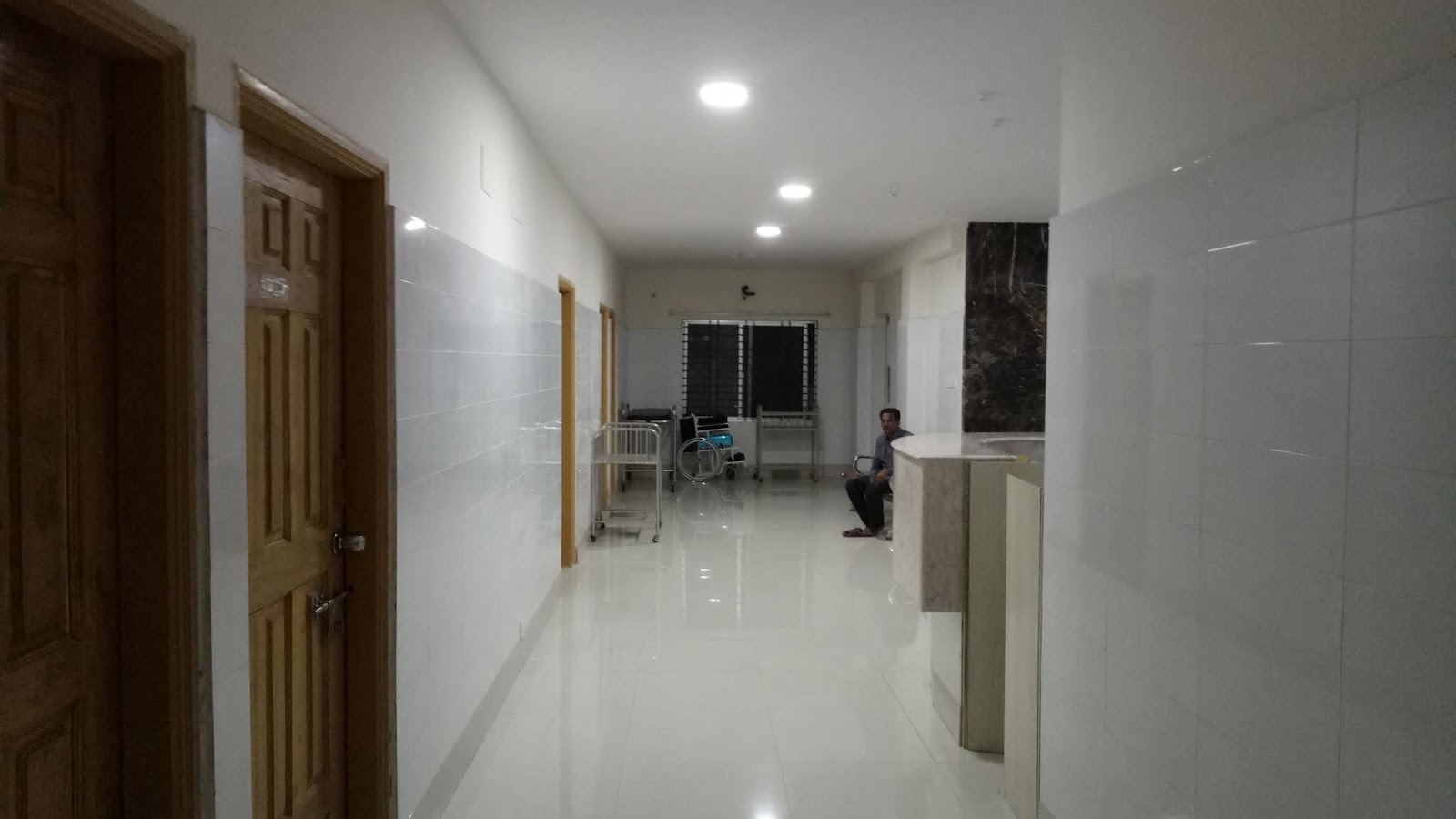 গাইনি ও প্রসূতি বিশেষজ্ঞ