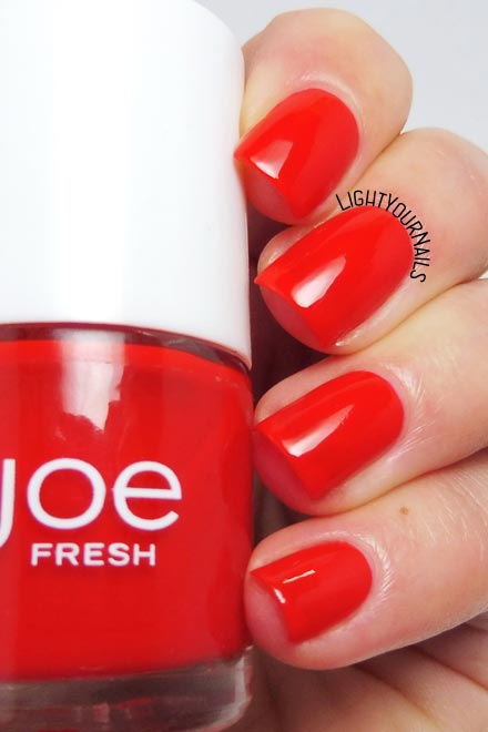 Smalto lacca rosso Joe Fresh Apple red jelly nail polish #joefresh #nails #unghie #lightyournails Smalto lacca rosso Joe Fresh Apple red jelly nail polish #joefresh #nails #unghie #lightyournails