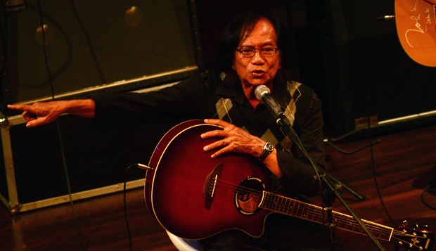 Innalillahi wa innailaihi raji'un, Vokalis Band Legendaris Koes Plus Meninggal Dunia Innalillahi wa innailaihi raji'un, Vokalis Band Legendaris Koes Plus Meninggal Dunia