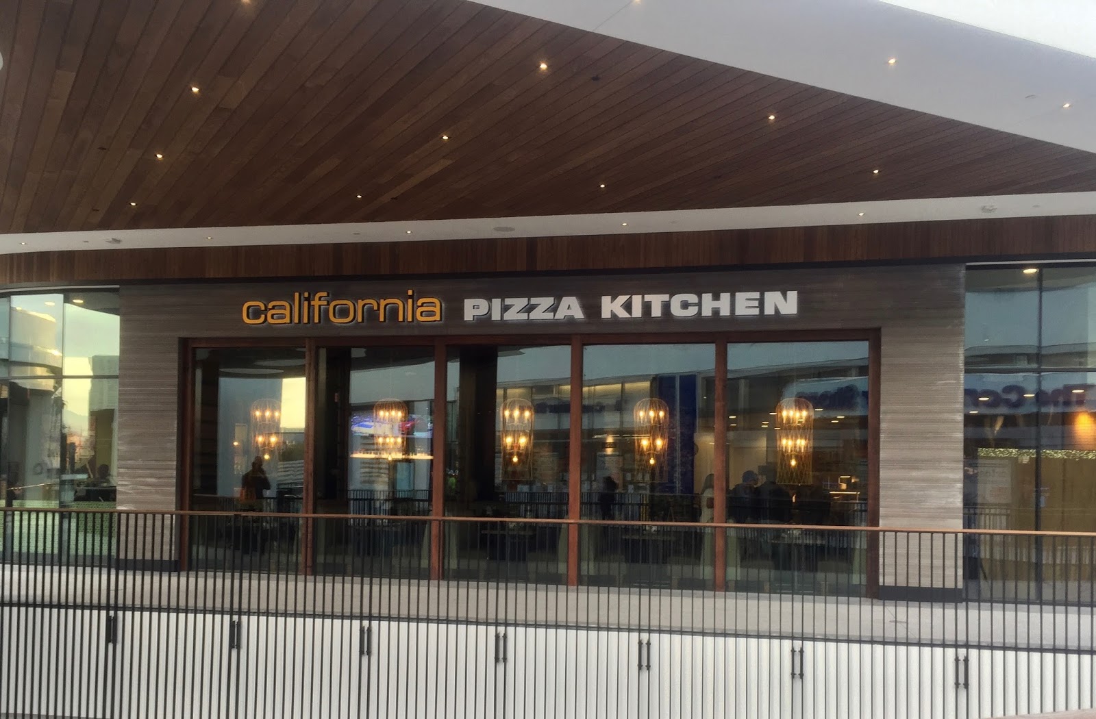 California Pizza Kitchen A New Look Menu In Century City