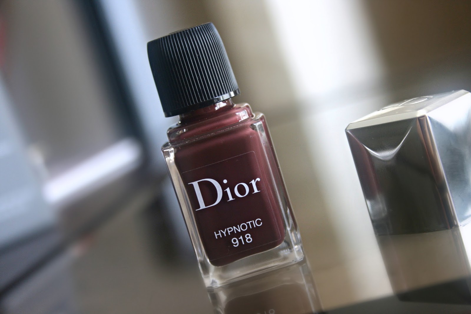 Dior Vernis Hypnotic #918 review, photos & swatches
