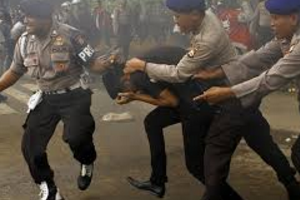 Contoh Kasus Pelanggaran Ham Pasal 28 Barisan Contoh