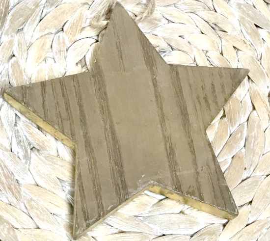 Wooden star Christmas ornaments with a stencil