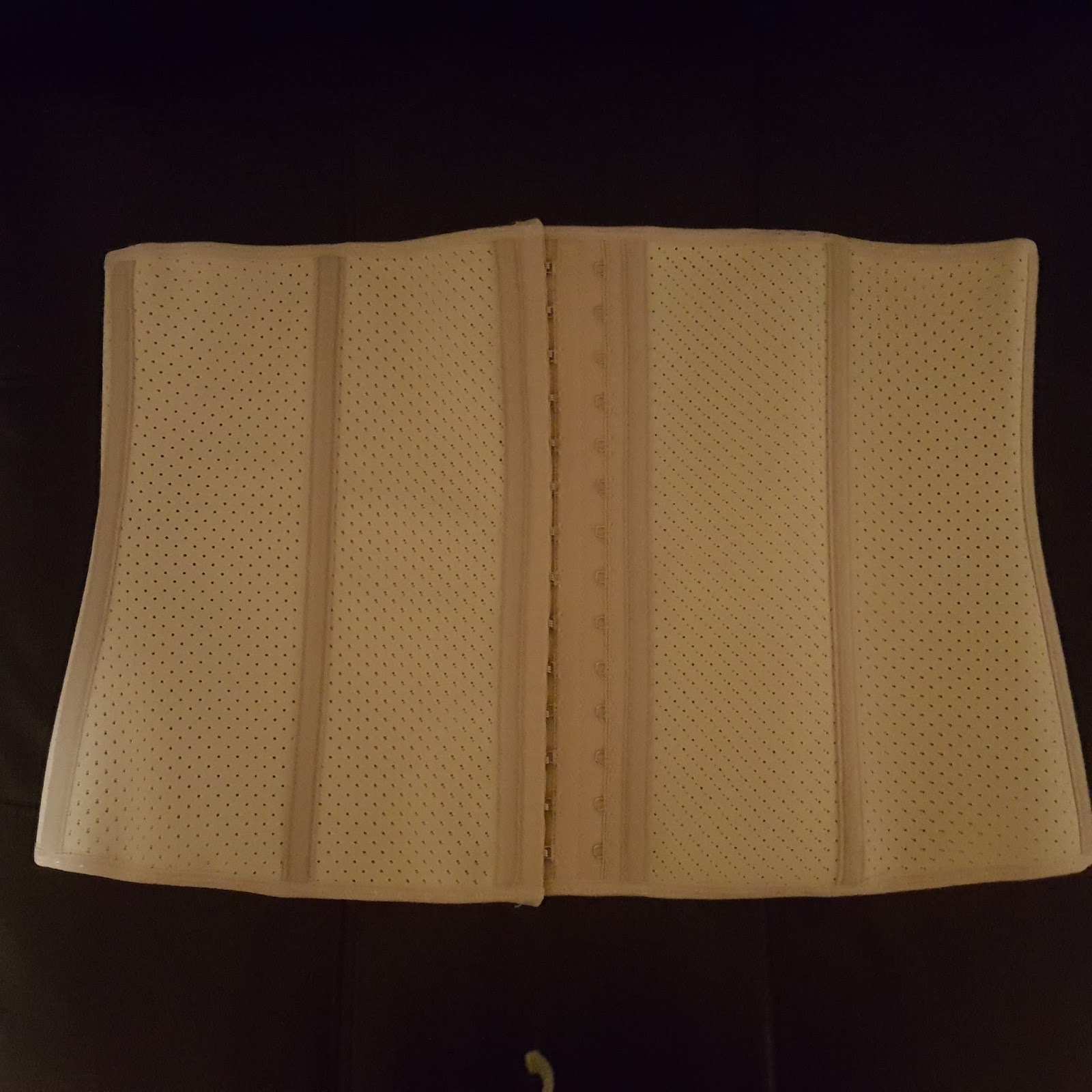 My Review Dilanni Women's Latex Breathable Sport Girdle Waist Trainer