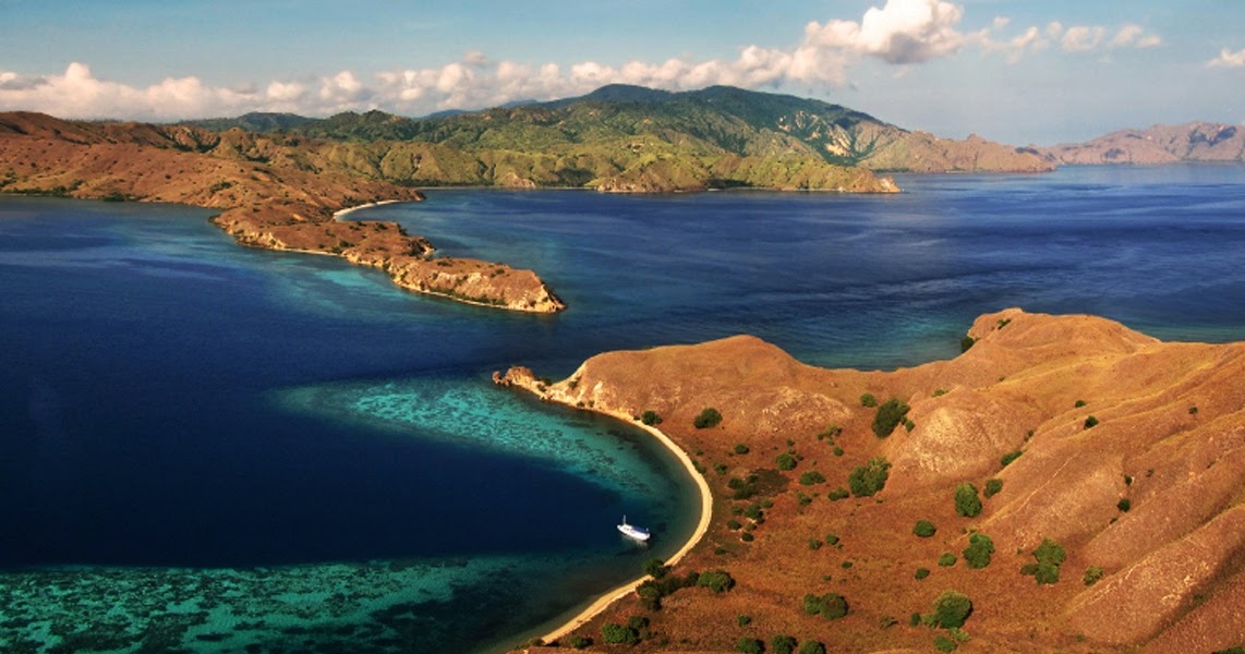 Menikmati Indahnya Pulau Di Labuan Bajo Travel Pelopor