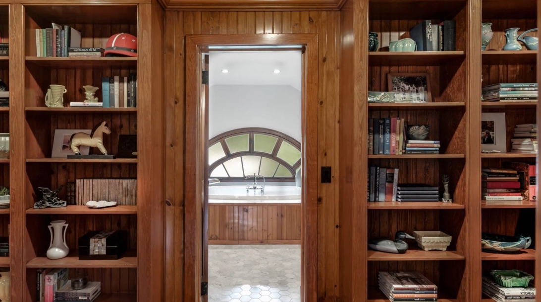 29 Interior Design Photos vs. 192 West Ln, Ridgefield, CT Luxury Home Tour