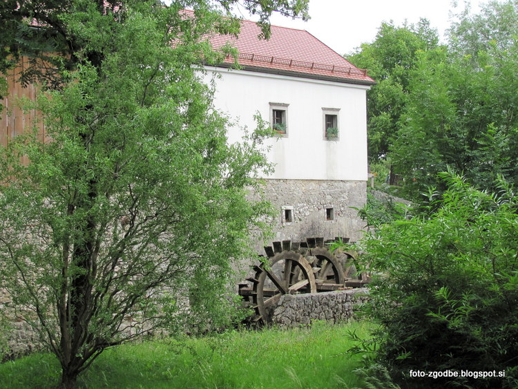 Postojna, Jamska cesta 27, Modrijanov mlin Slovenija, Notranjska