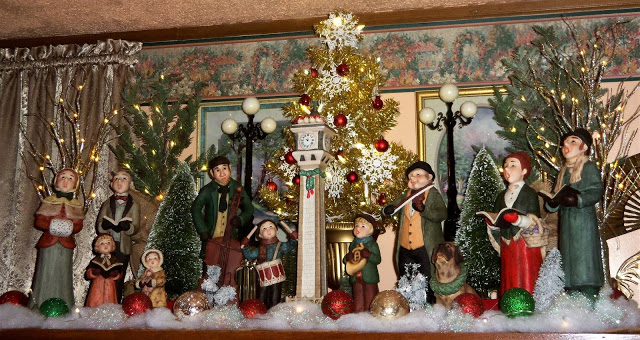 Christmas Home Tour, Living Room Vignetes, 2019
