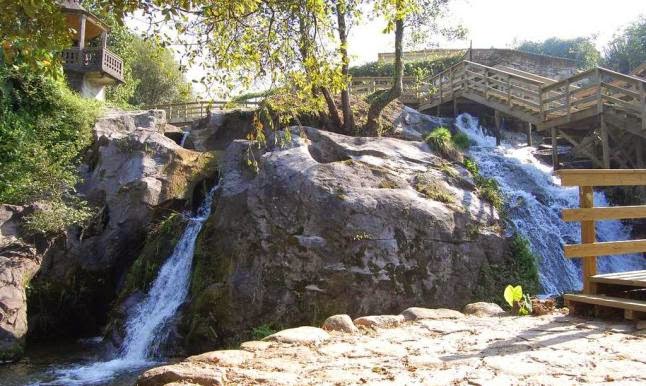 http://www.farodevigo.es/comarcas/2014/09/27/reboreda-abre-turismo-cascada/1101551.html