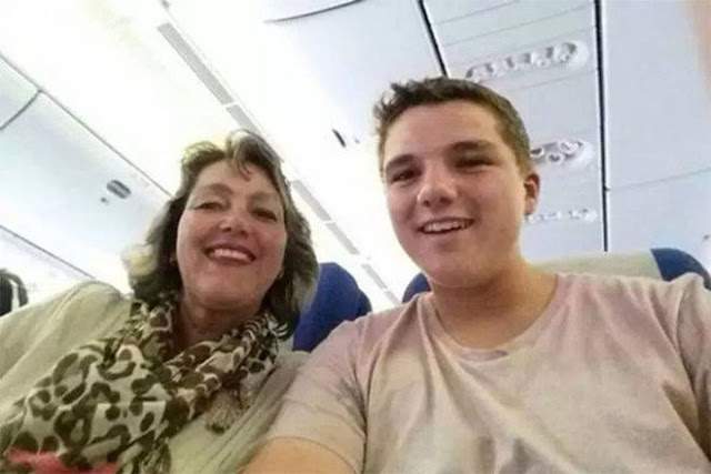 foto selfie yang diambil sesaat sebelum pesawat MH17 di tembak jatuh