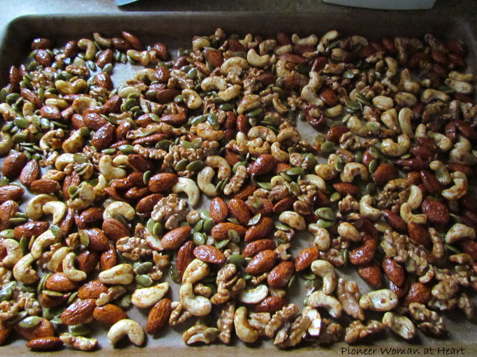 Pioneer Woman at Heart Roasting Nuts