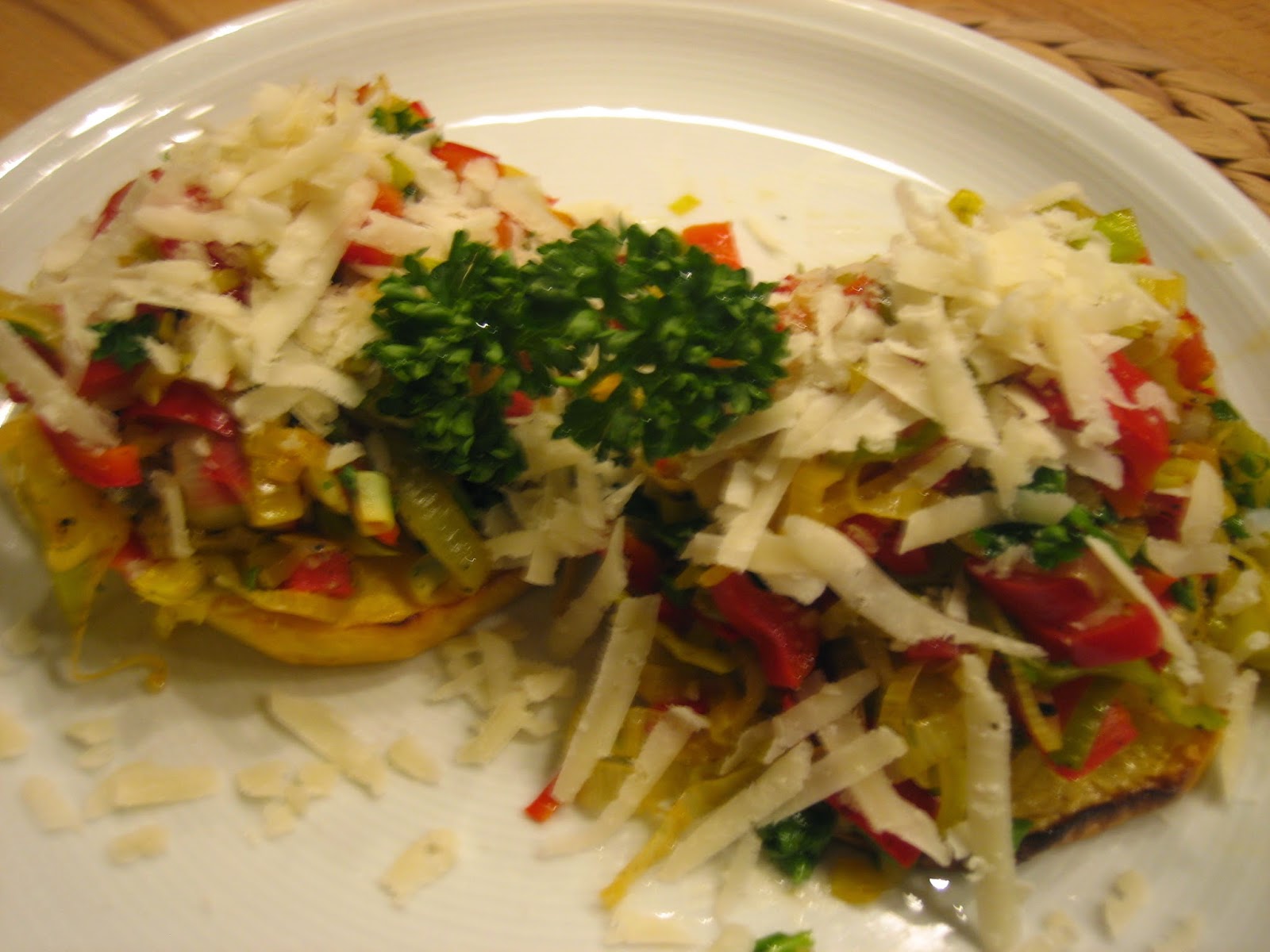 vegetarisch.alltagstauglich.gut: Steckrüben-Medaillons mit Paprika ...