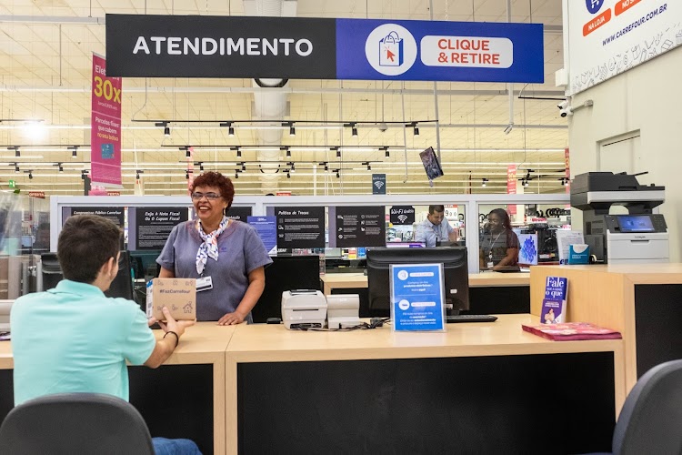 Carrefour lança no Brasil serviço de retirada de compras de alimentos do e-commerce em loja física