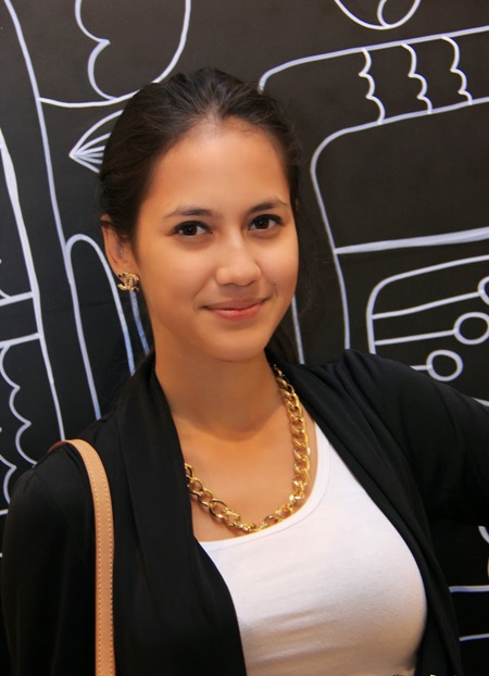 Pevita Pearce Artis Indonesia Paling Cantik dan populer 2016