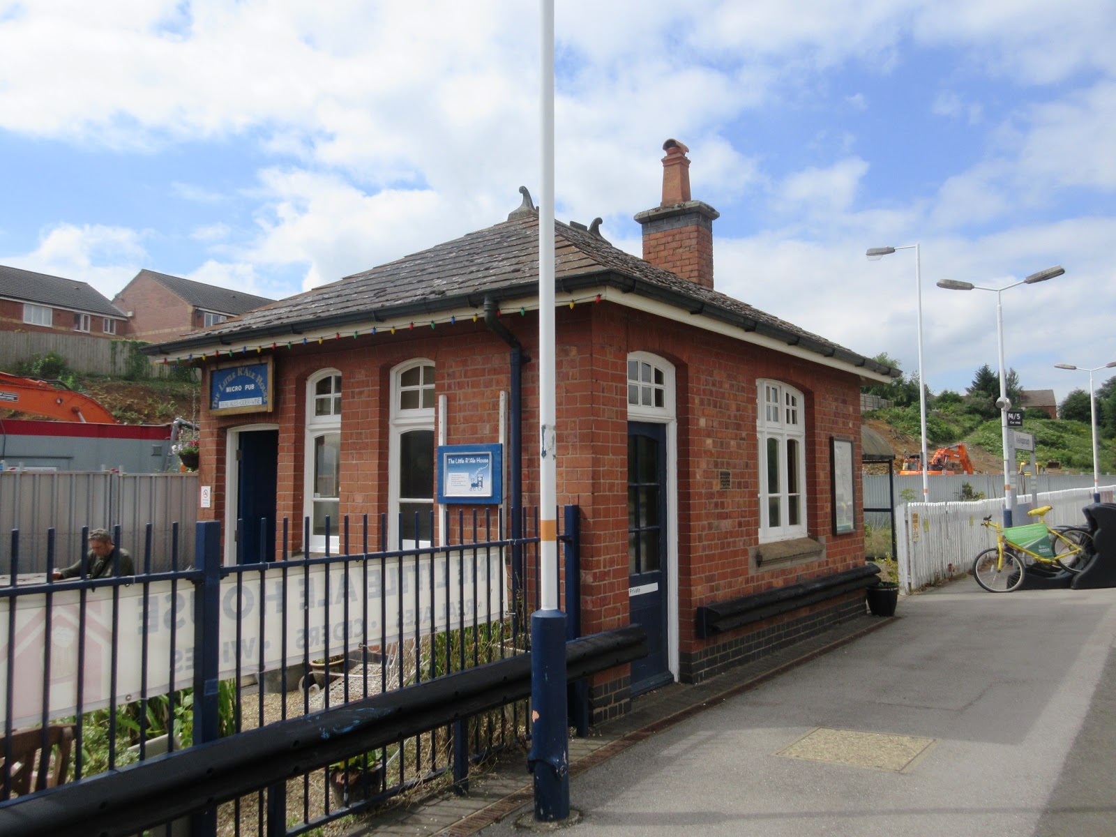 Liberal England The Little R'Ale House at Wellingborough station