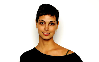 Morena Baccarin Short Hair HD Celebrity Wallpaper