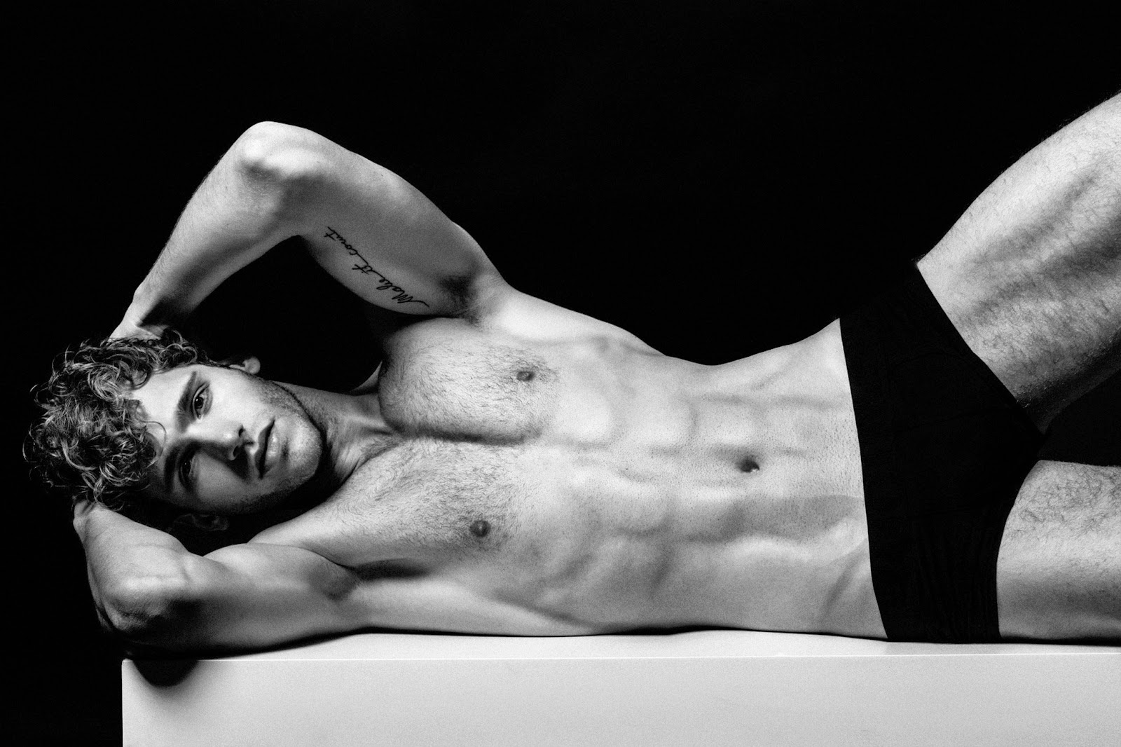 10862698_324199877784598_259489234163907