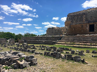 Visiter les ruines d'Uxmal et la Ruta Puuc en bus (Mexique) Codz Poop ou Palais des Masques, Kabah, Ruta Puuc