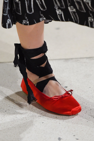Model sepatu wanita Paris chunky platform style T-bar 1 trend 2016 Model Sepatu Wanita Paris Trend 2016