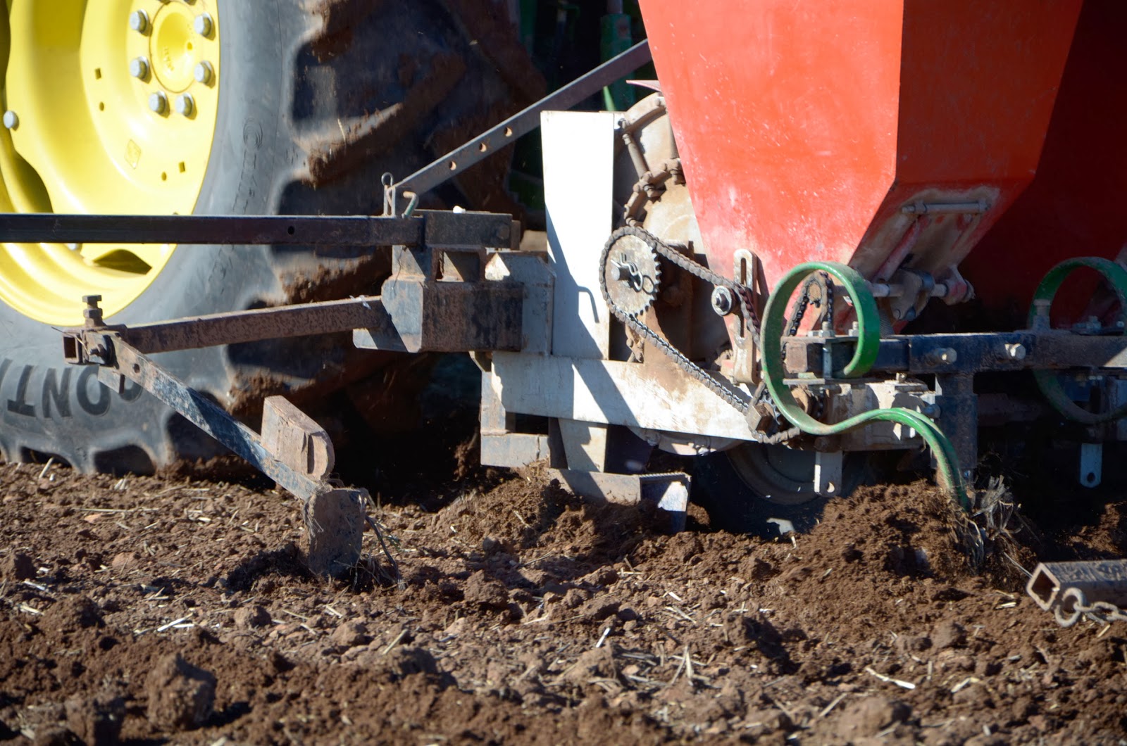 Garlic Mechanical planter