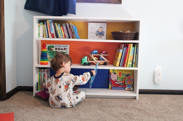 Montessori toddler bedroom, a look inside a Montessori home to a 2-year-olds bedroom