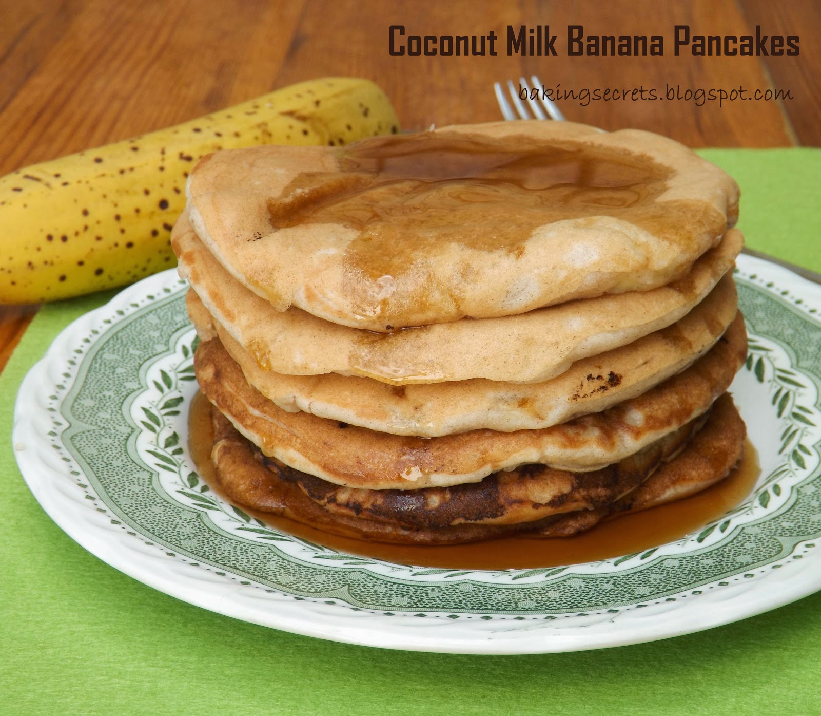 Baking Secrets Blynai su kokosų pienu ir bananais Coconut Milk