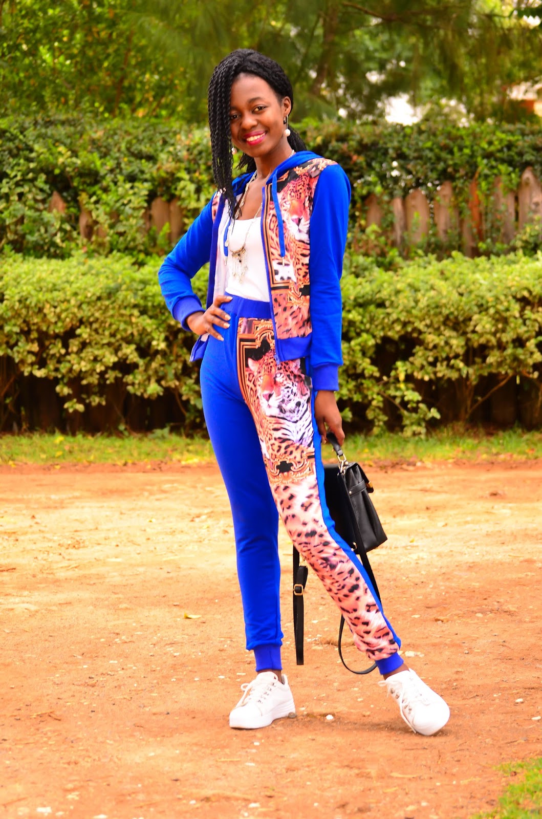 How To Wear A Sweatsuit