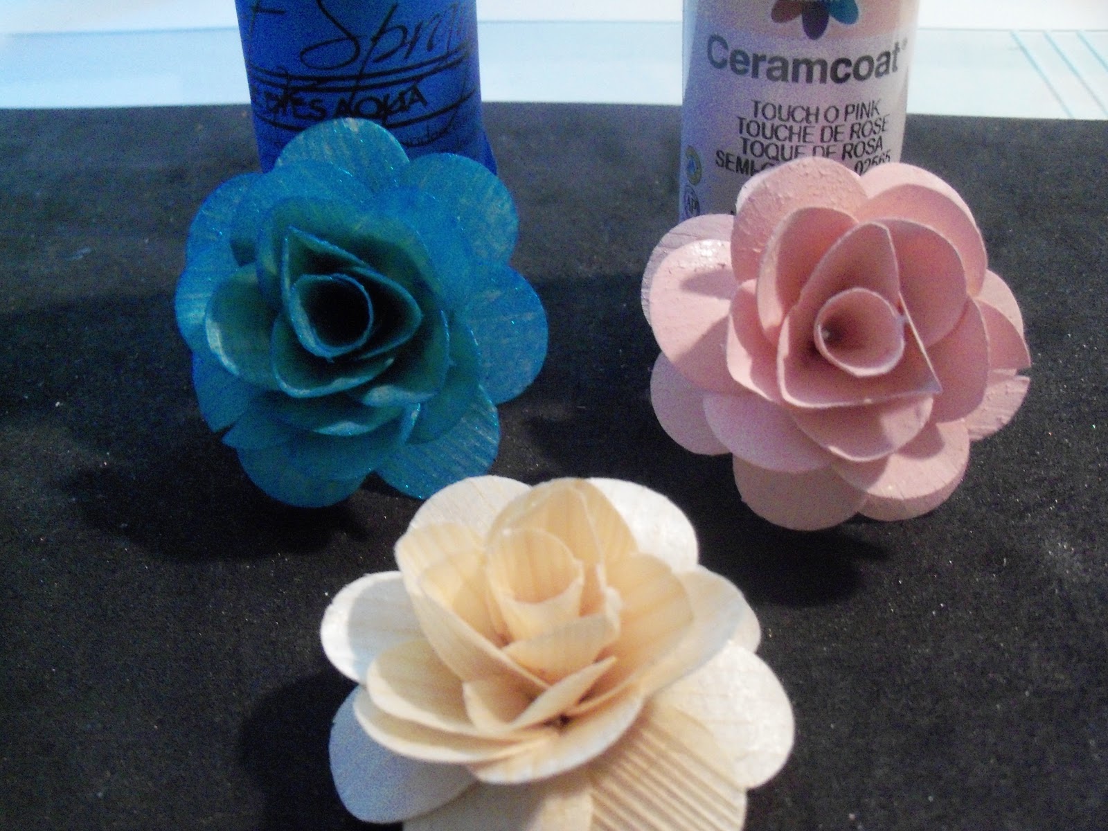 Oohlala Vintage Treasures Handmade Birch wood shaving Roses
