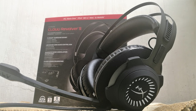 hexmojo-hyperx-cloud-revolver-s-7.jpg (640×361)