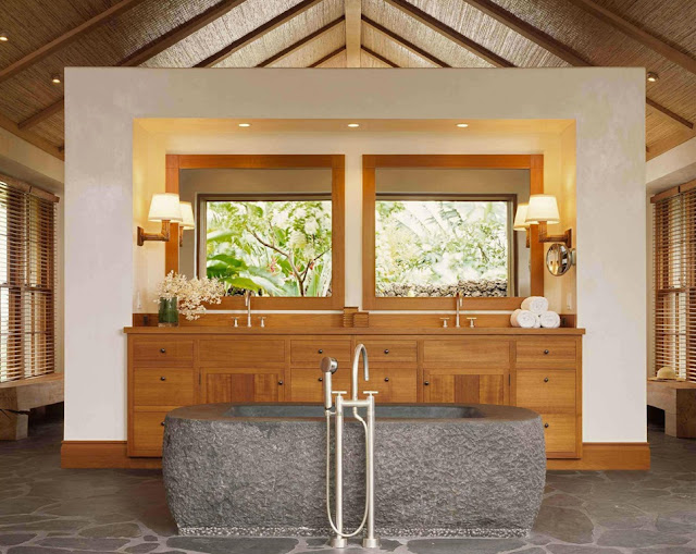 Tropical Cluster House Bathroom
